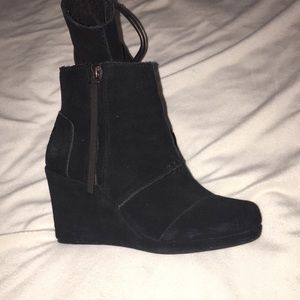 Toms Desert Wedge Bootie